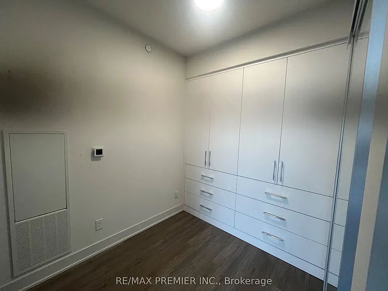 8 Cumberland St #3506 — Photo 20