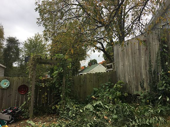5th image of 125 N Fairview Ave
