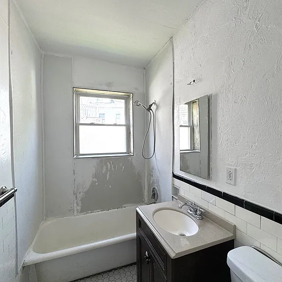 15 Huss Ct #101 — Photo 5