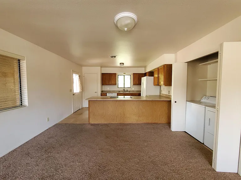370 Fairway Oaks Dr #A — Photo 5