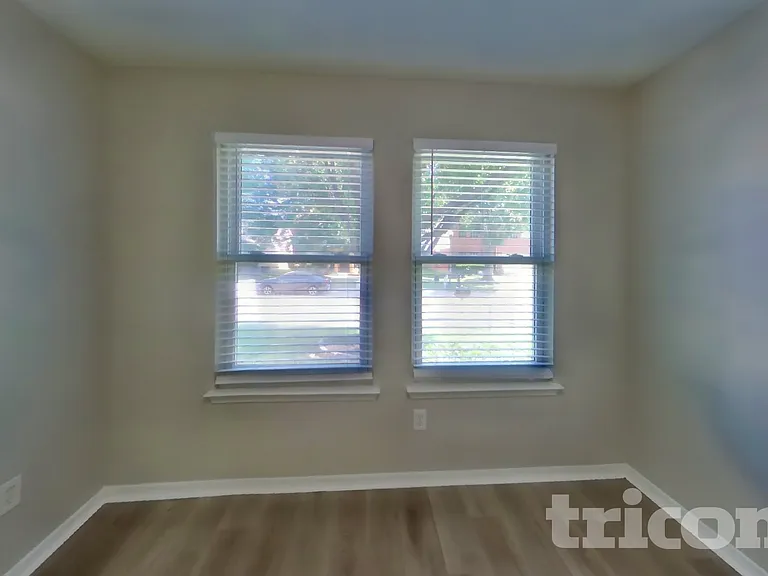9101 Wagon Trl — Photo 16