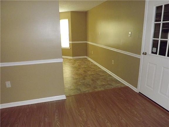 4th image of 308 Kathleen Dr