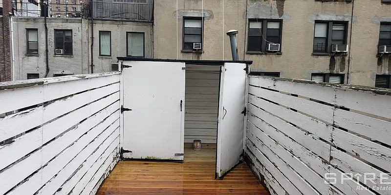 Rented by Spire Group | media 28