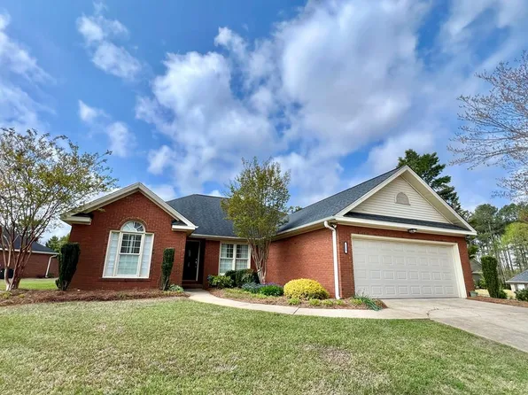 129 Kings Grant Ln, Greenwood, SC 29649