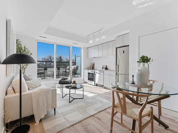 1660 Bloor St W #508, Toronto, ON M6P 1A9