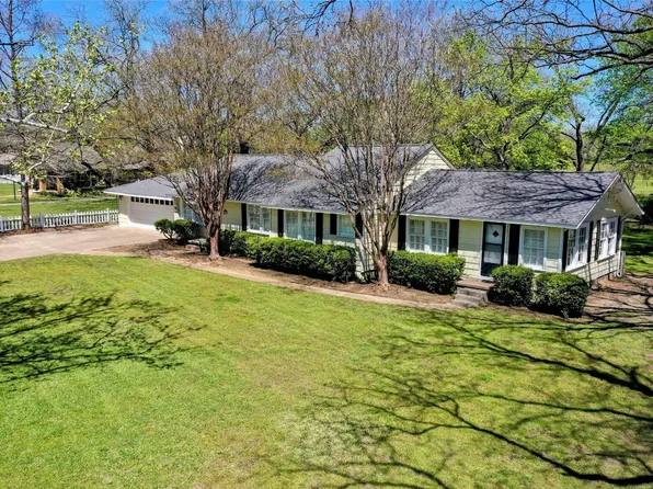 1511 E Bankhead Dr, Weatherford, TX 76086