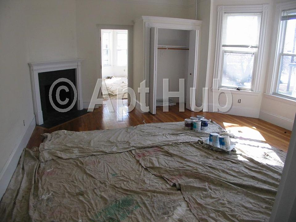 Building Photo 3