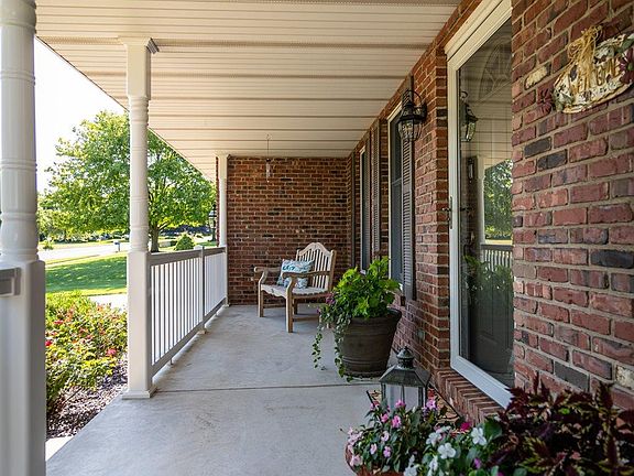 4th image of 903 Dogwood Dr