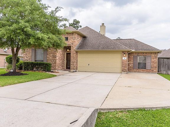 This 3 side brick home has been very well maintained and is move in ready.