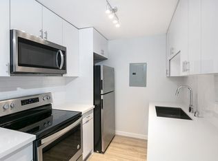 4110 Linden Ave N APT 4, Seattle, WA 98103