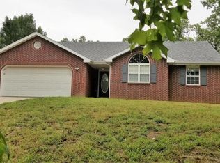 140 Justin Ln, Holts Summit, MO 65043