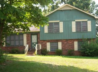 213 Willow Oaks Dr, Spartanburg, SC 29301