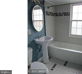 5th image of 2709 Arlington Blvd APT 112