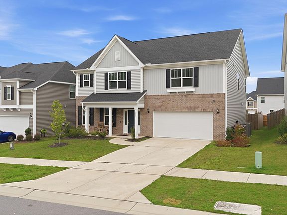 3rd image of 322 Oak Branch Trl