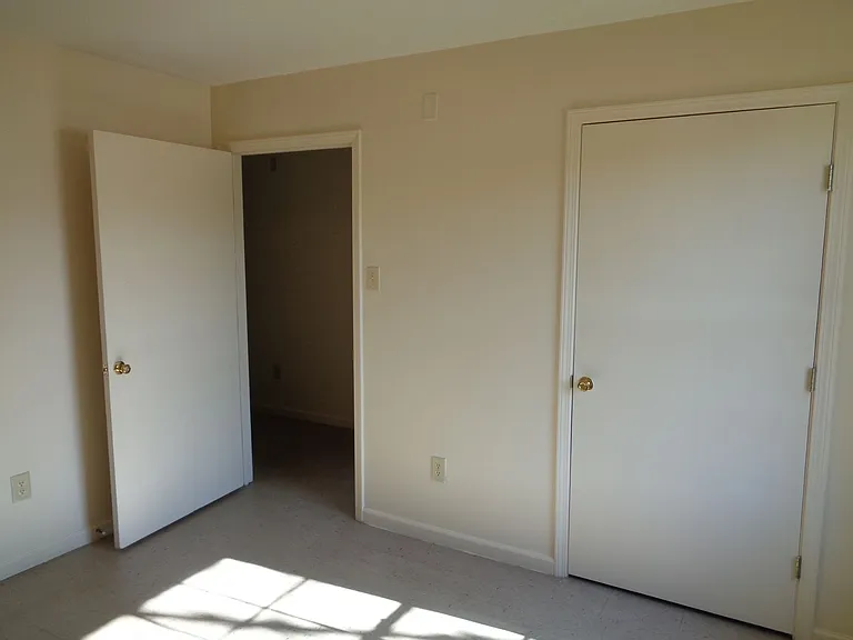 1475 Hadorn Rd — Photo 15