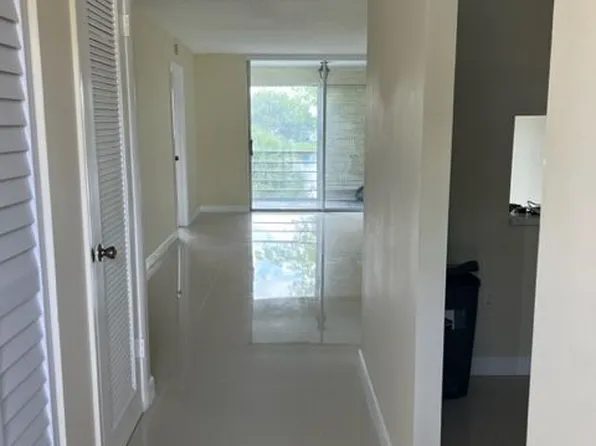 6881 NW 26th St, Fort Lauderdale, FL 33313