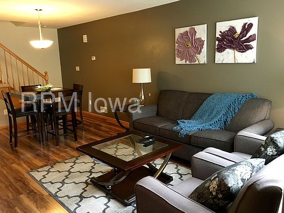 3rd image of 6855 Woodland Ave Unit 903