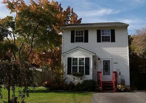 7824 Catherine Ave #A photo 1