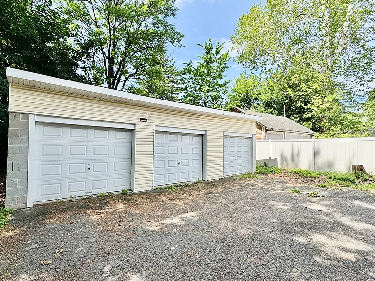 380 Seminary Ave #1 — Photo 23