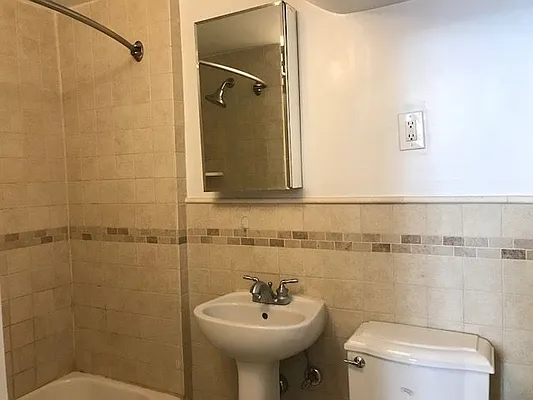 Rented by Beekman Street Realty | media 30