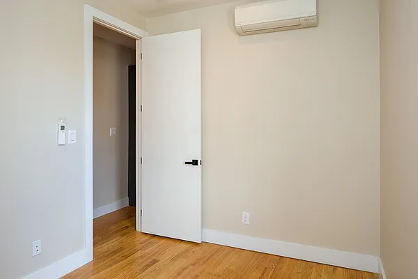 Rented by Nooklyn NYC LLC | media 3