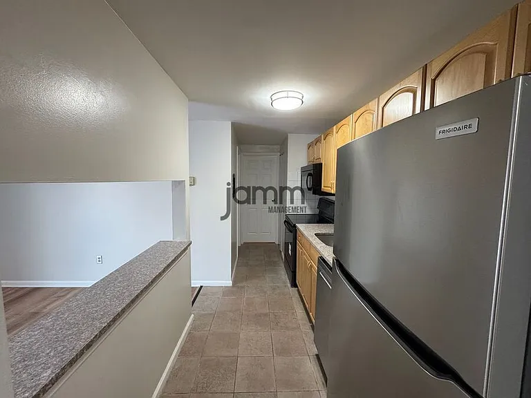 24325 Detroit Rd #A-201 — Photo 11