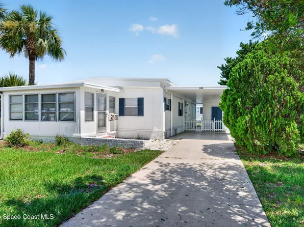 886 Pecan Cir, Barefoot Bay, FL 32976