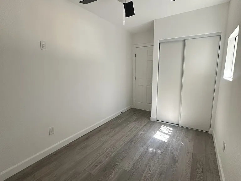 1341 W 13th St #2 — Photo 6