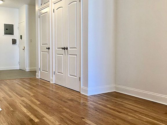 4th image of 100 E 7th St APT 4B