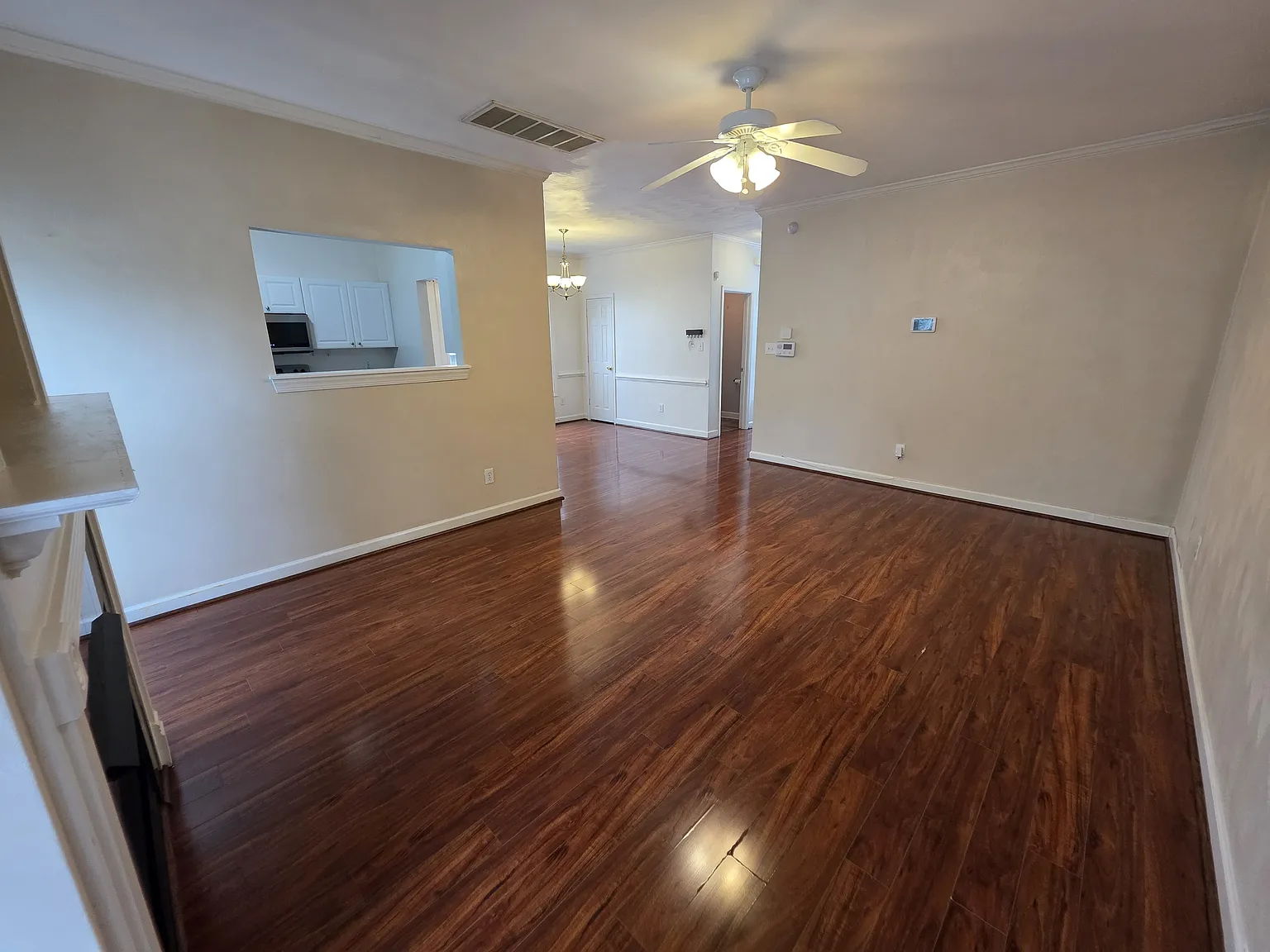 3 bed, 1842 sqft, $2,650 — Photo 4