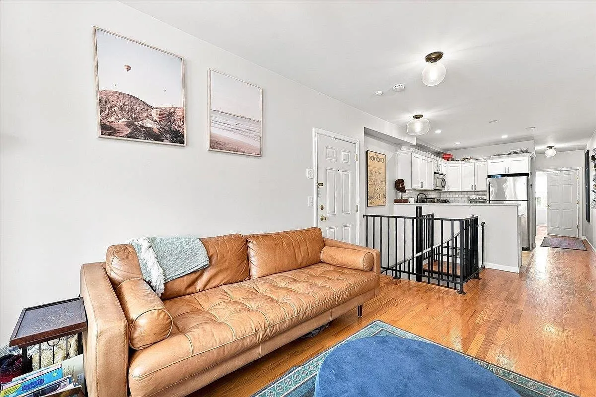 2 bed, 2.0 bath, 1000 sqft, $3,250 — Photo 3