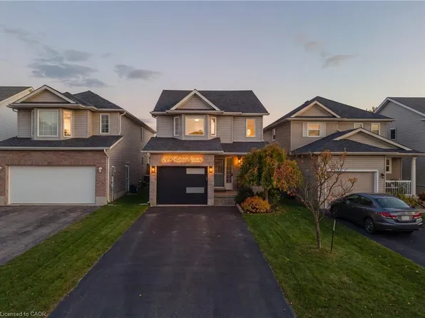 279 Highbrook Cres, Kitchener, ON N2E 3S6