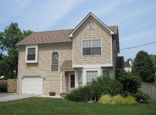 1205 Wenlock Rd, Knoxville, TN 37922