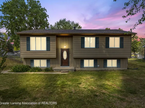 324 Scarlett Oak Dr, Perry, MI 48872