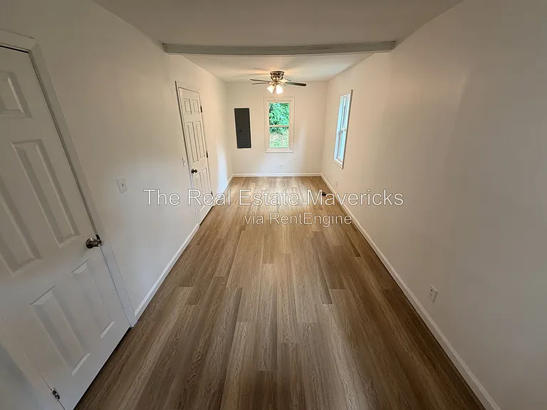 128 Phillips Hollow Rd — Photo 12