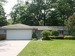 1st image of 4121 Fairway Dr