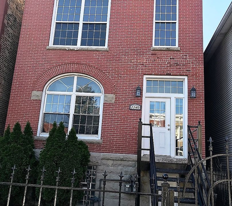 1st image of 2240 S Central Park Ave