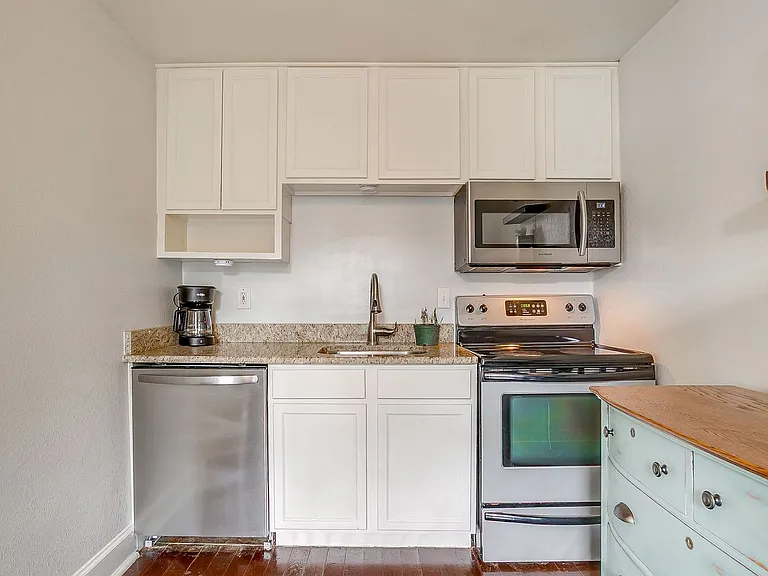 3256 Greene Ave #2028 — Photo 5