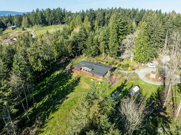 40118 41st Avenue Ct E, Eatonville, WA 98328