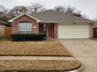 5525 Alta Verde Cir, Arlington, TX 76017