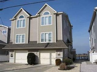 3368 Ocean Dr, Avalon, NJ 08202