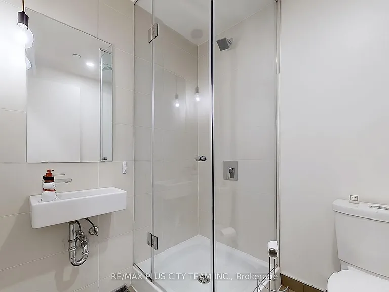 10 Deerlick Ct #206 — Photo 12