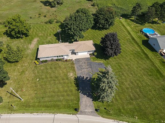 2nd image of 37310 87th St