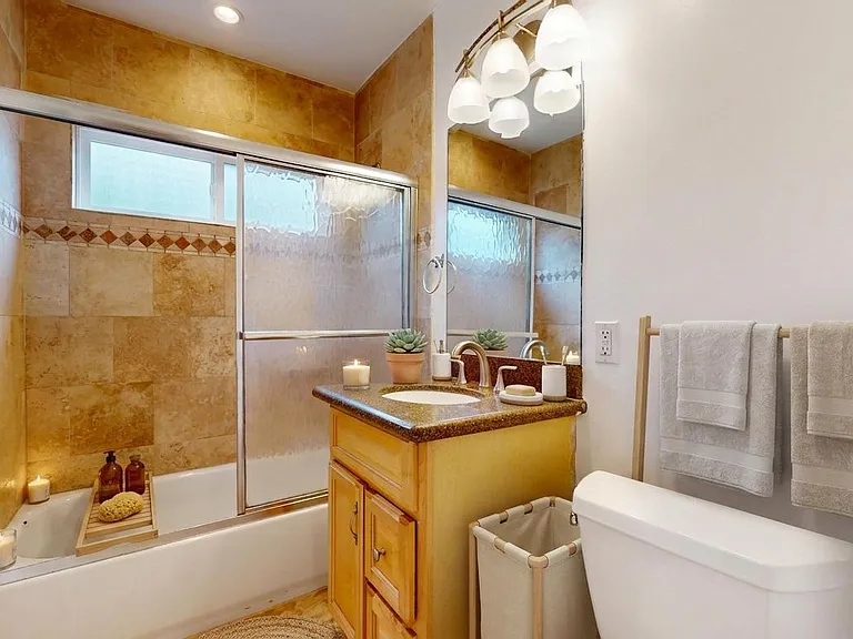 1514 Manhattan Beach Blvd #B — Photo 7