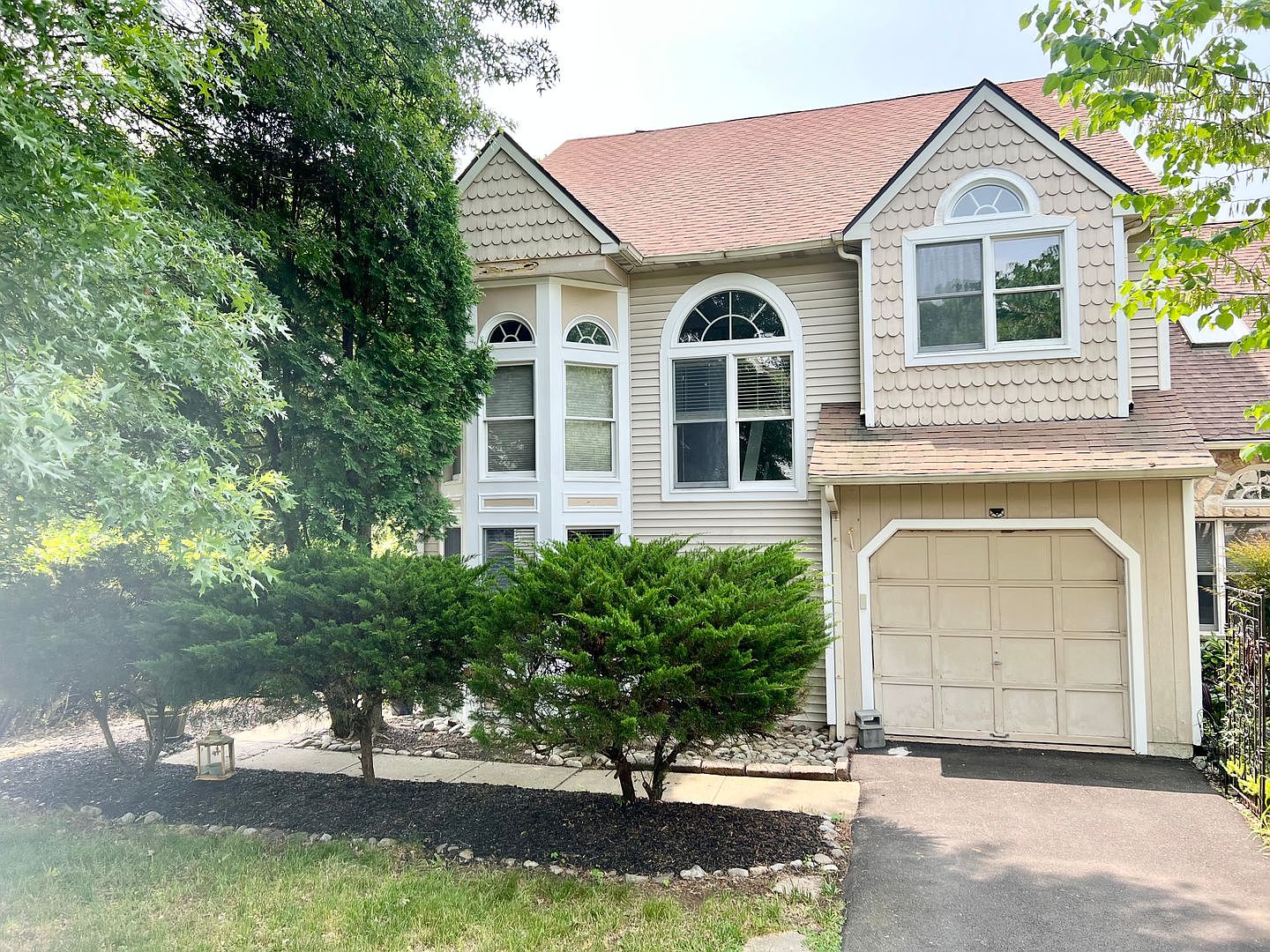 8620 Trumbauer Dr, Wyndmoor, PA 19038 Zillow