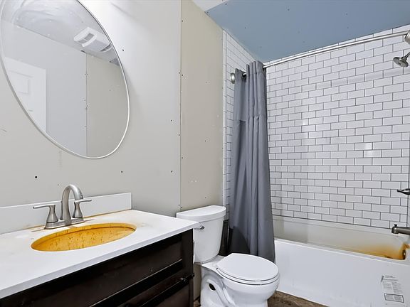 4th image of 2317 N Map St