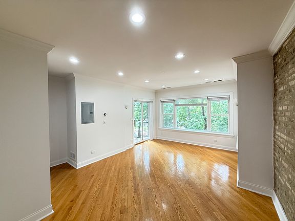 2nd image of 6255 N Claremont Ave #2