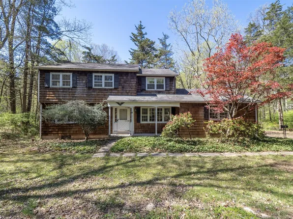 93 Pond Road, Wilton, CT 06897