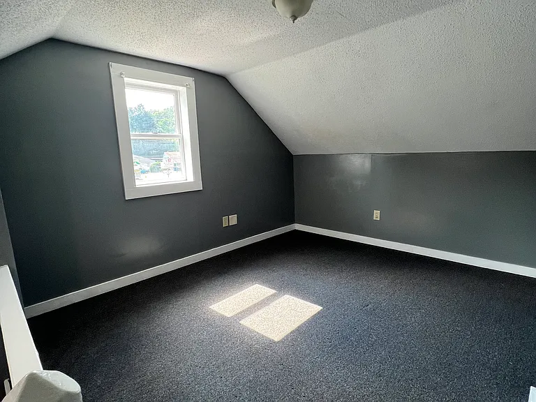 1373 New Haven Rd — Photo 7