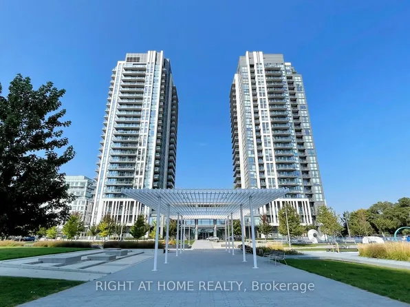 15 Zorra St #1807, Toronto, ON M8Z 0C1
